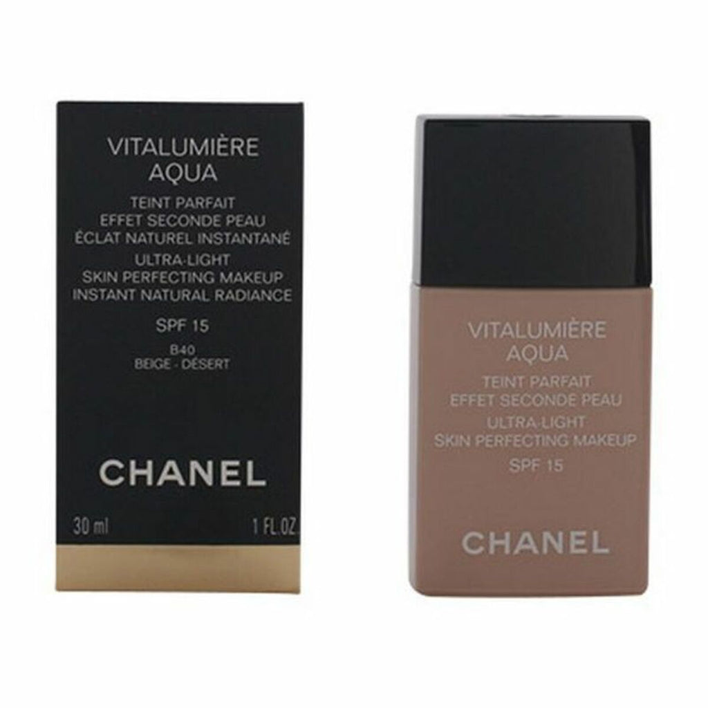 Chanel Vitalumière Aqua Foundation - product view 32