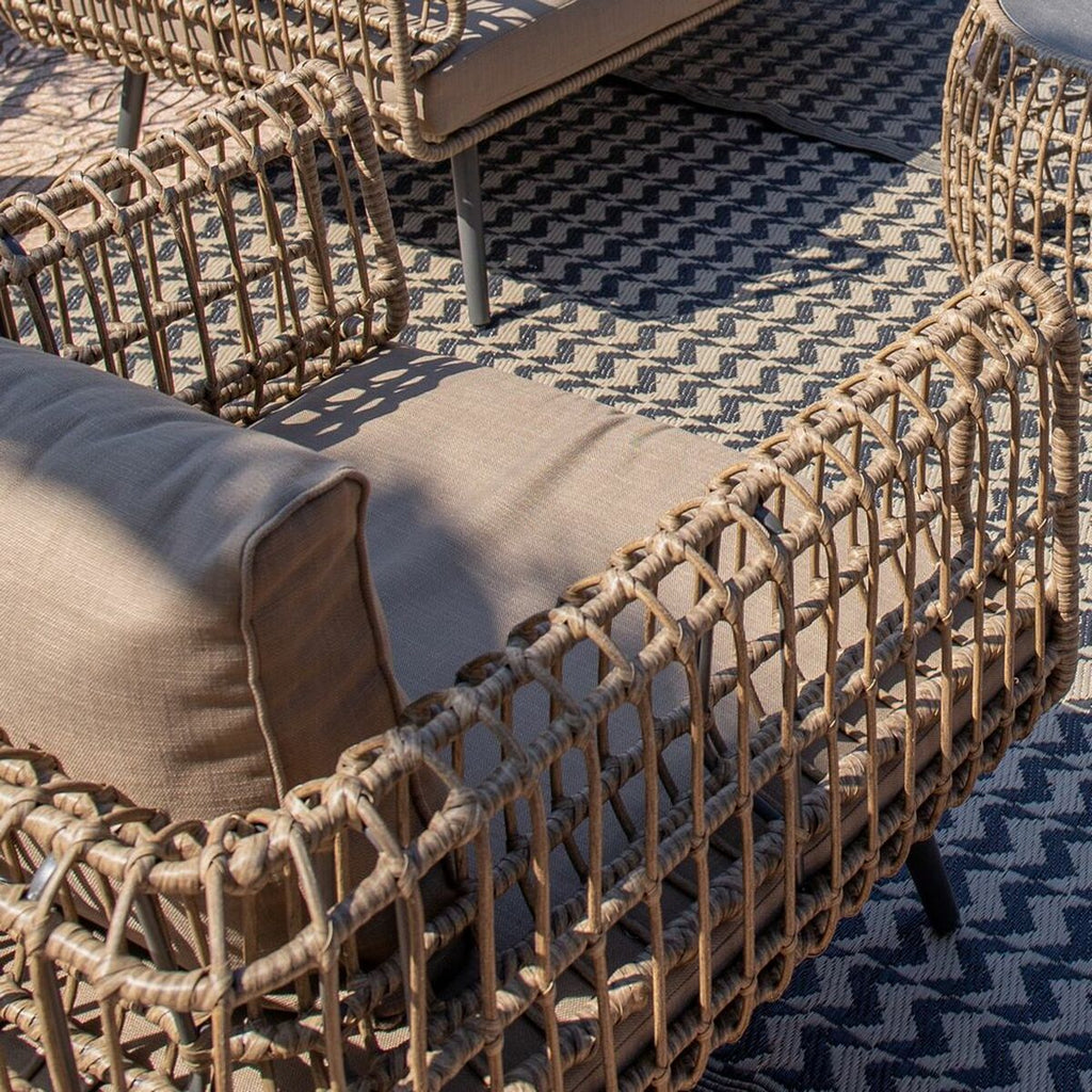 2-Sitzer-Sofa Ariki Stahl Rattan Kunst-Rattan