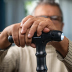 Extendable Walking Stick mit LED, Alarm & Grabber Hannde InnovaGoods