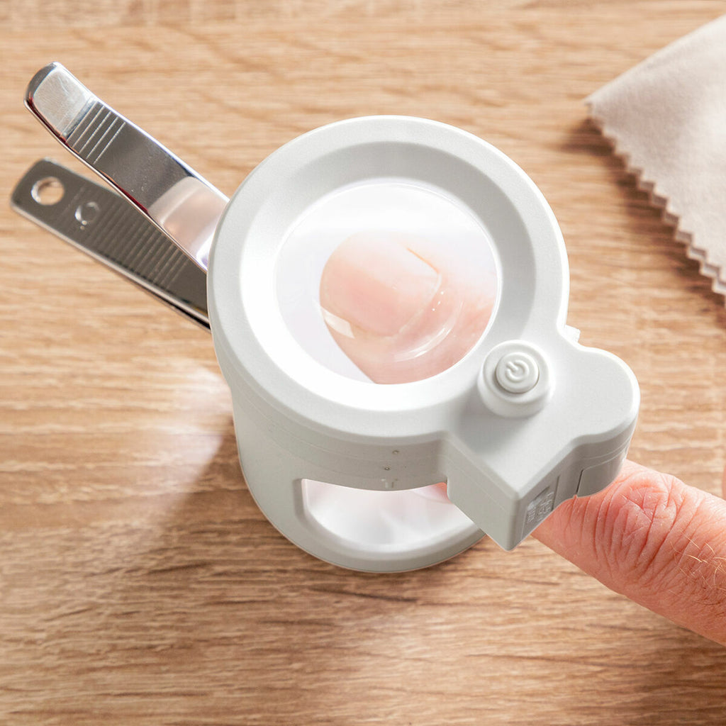 Nail Clippers mit LED-Licht, Magnifying Glas & File Clail InnovaGoods