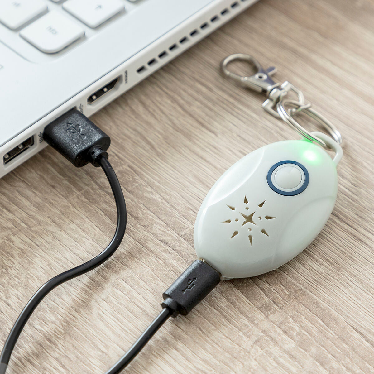 InnovaGoods Wiederaufladbar Ultraschall-Schädlingsvertreiber für Haustiere PetRep