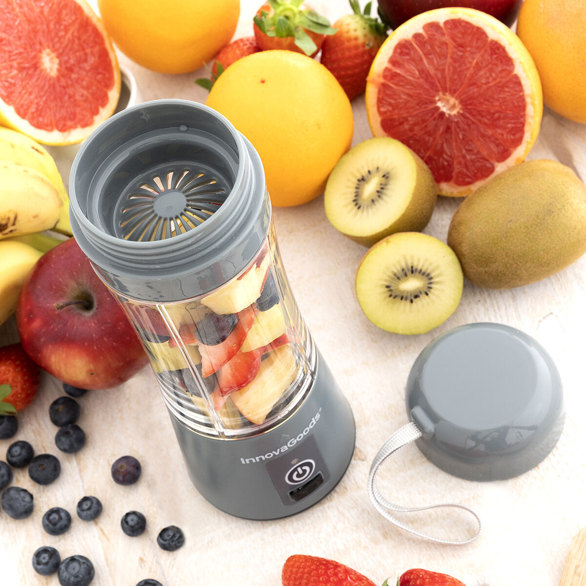 InnovaGoods Tragbar Wiederaufladbar Bechermixer Shakuit