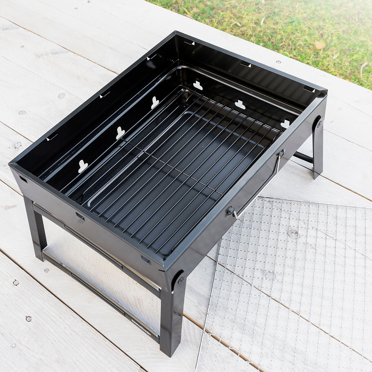 Klappbar Tragbar Barbecue für use mit Charcoal BearBQ InnovaGoods