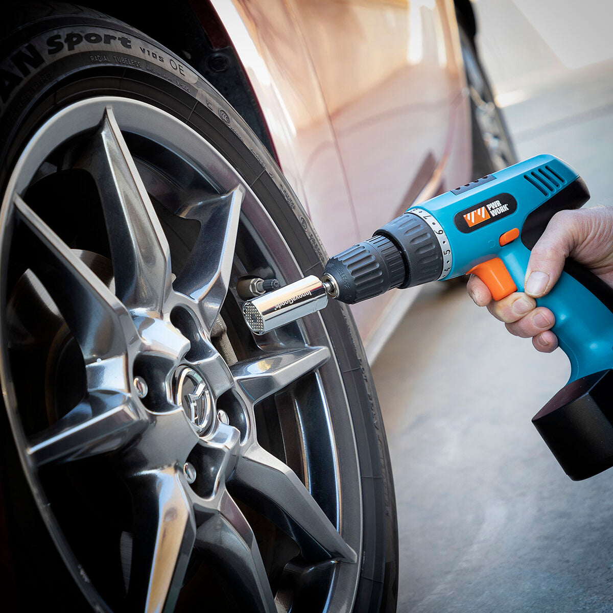 InnovaGoods Universal Socket Wrench mit Zubehör Uniscrew