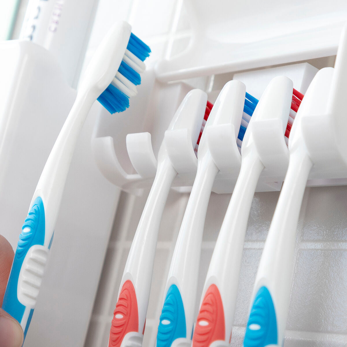 InnovaGoods Toothpaste Dispenser & Halter Diseeth