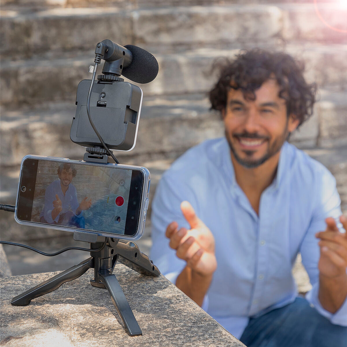 Vlogging Kit mit Leicht, Mikrofon & Fern Steuerung Plodni InnovaGoods