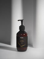 BYAG. Herren Seidiges Körperserum – Jojoba Oil