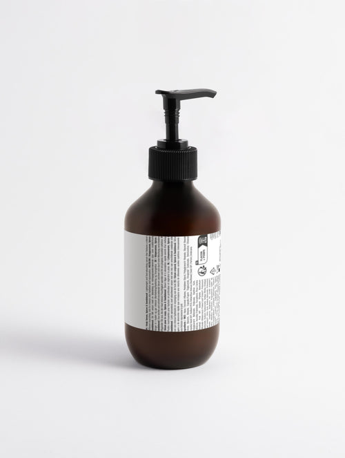 BYAG. Seidiges Körperserum – Spices & Sandalwood – Produktbild 2