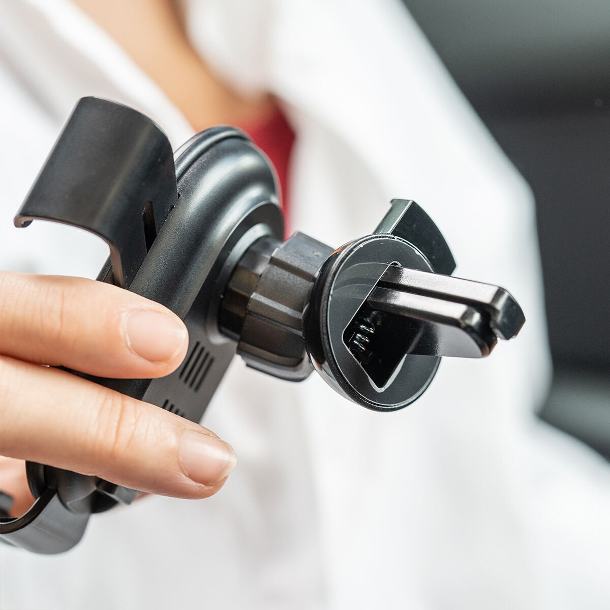 Kfz-Smartphonehalter mit Schnellladefunktion Chakar InnovaGoods