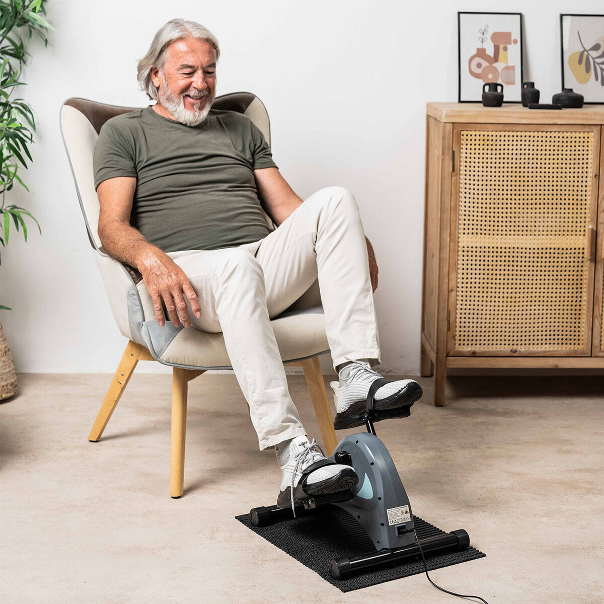 Elektrisch Assisted Pedaler for Arms and Legs with Mat and Remote Control Velora 3000 InnovaGoods – Produktbild 1